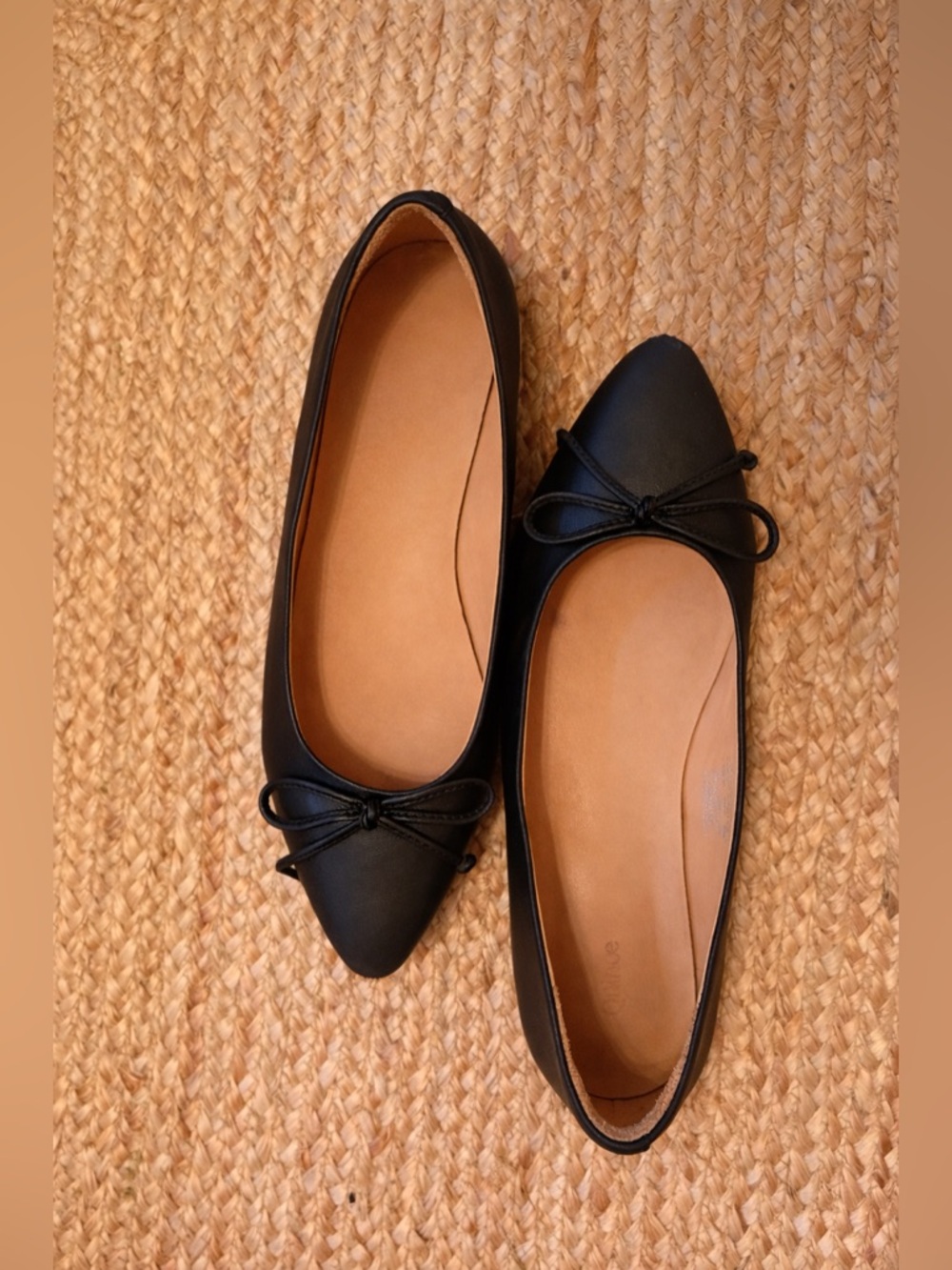 Quince Italian leather pointed bow flats – size 8